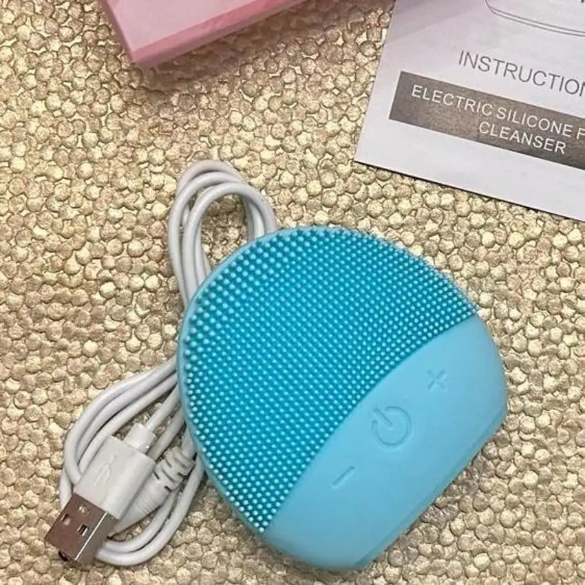 Electric Cleansing Brush: Cleansing, Exfoliating and Rejuvenating in One Step